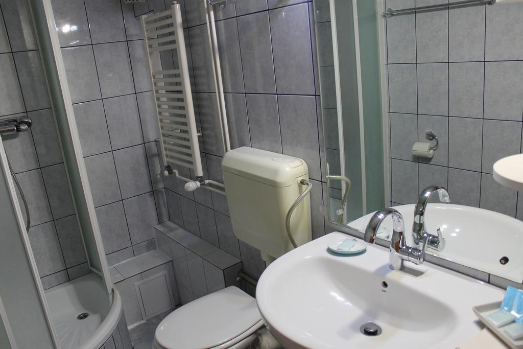 News Apartment Bucarest Habitación foto